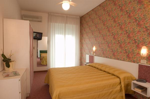 Hotel Igea Spiaggia Bellaria-Igea Marina Exterior photo