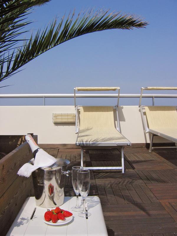 Hotel Igea Spiaggia Bellaria-Igea Marina Exterior photo